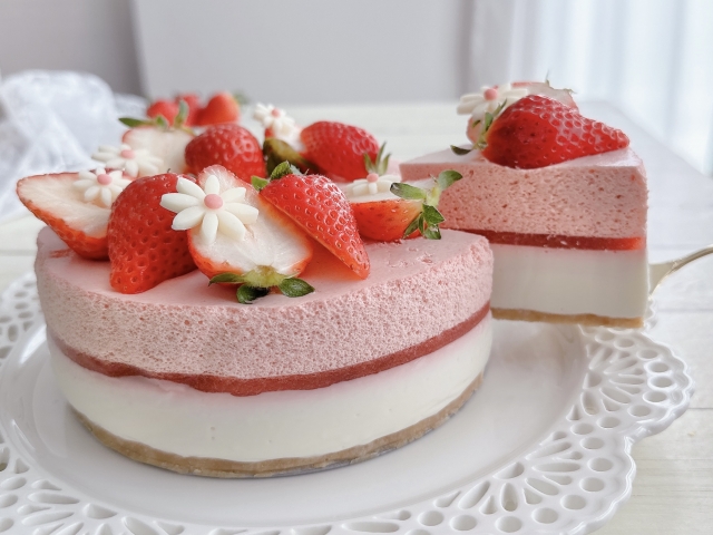 保冷剤×冷蔵庫でケーキ何時間もOK？おいしさを保つ意外なコツ
